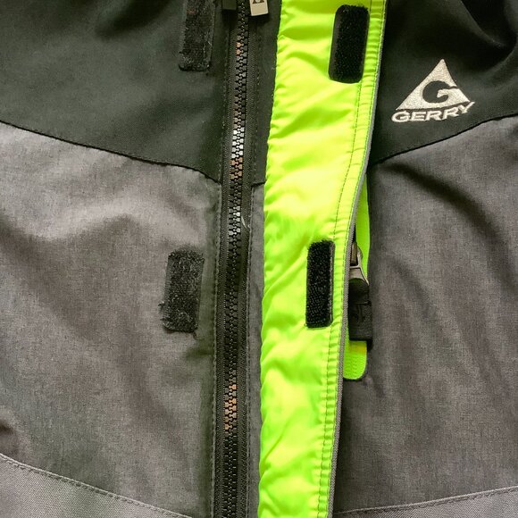 Boys Jacket Size XS - 5/6 Black Gray Zip Hood Gerry - Picture 6 of 10